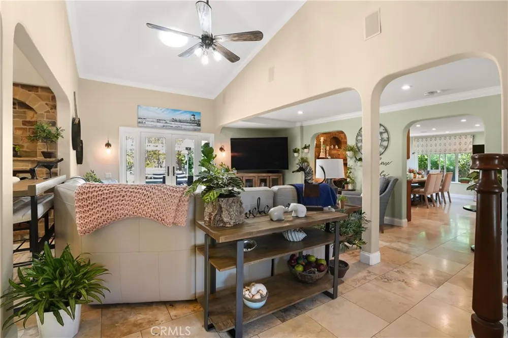 5771 Grimsby Drive Huntington Beach, CA 92649