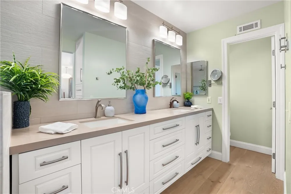 5771 Grimsby Drive Huntington Beach, CA 92649
