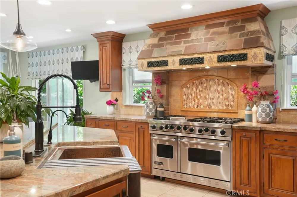 5771 Grimsby Drive Huntington Beach, CA 92649