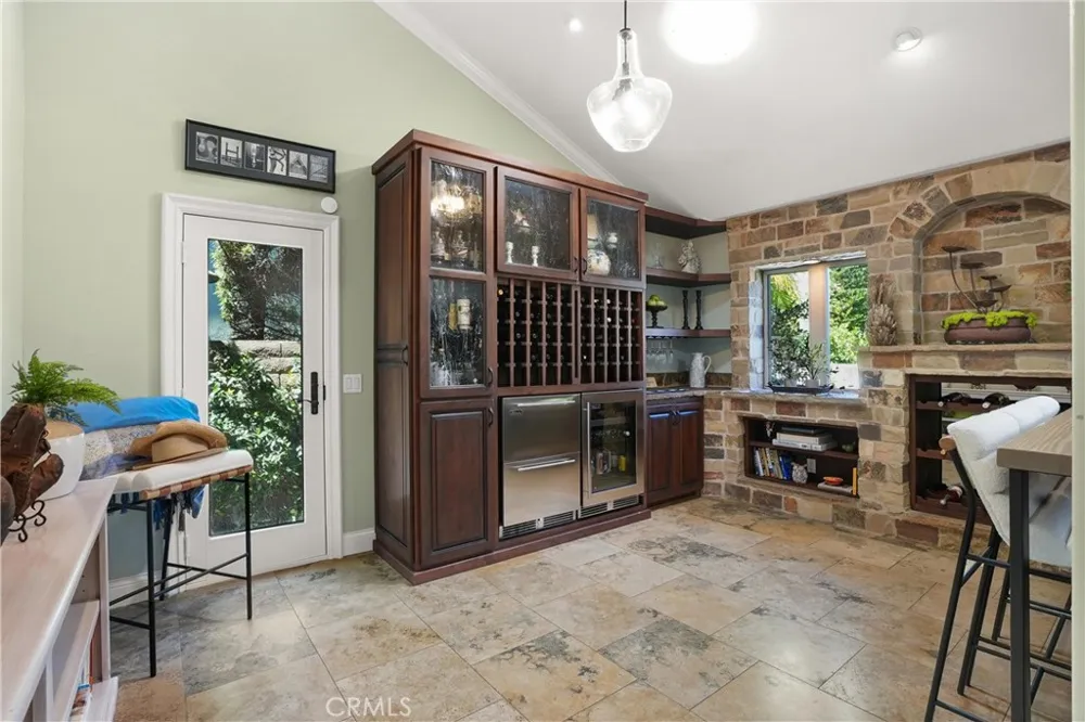 5771 Grimsby Drive Huntington Beach, CA 92649