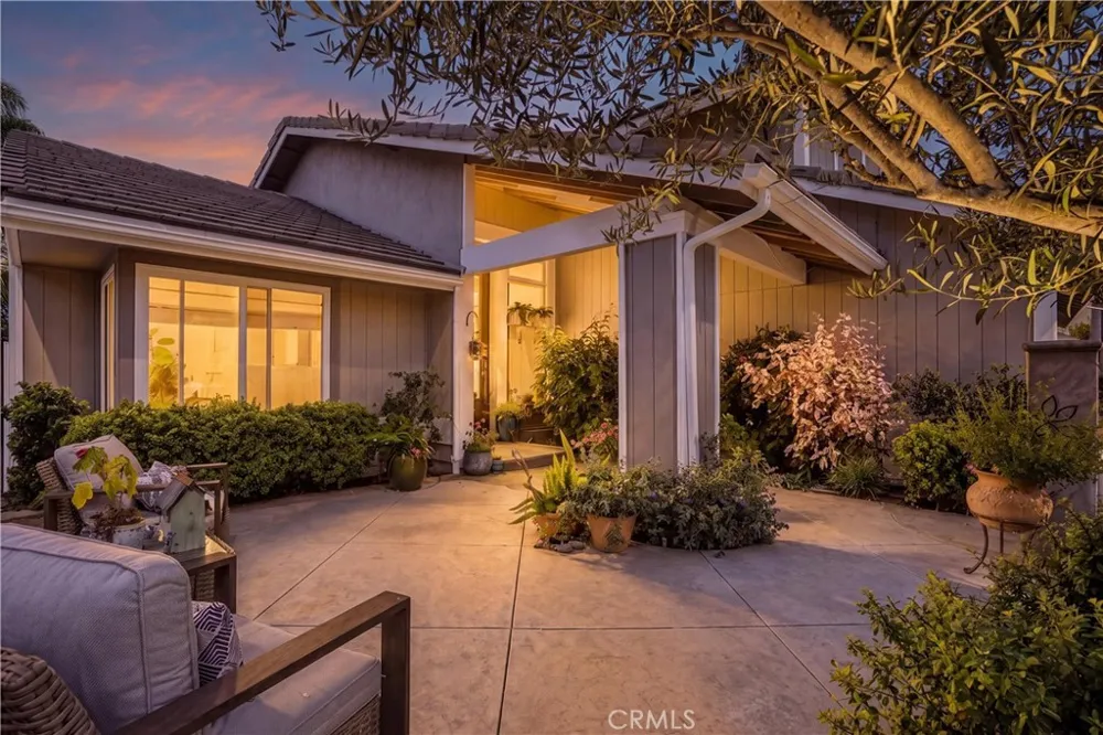 5771 Grimsby Drive Huntington Beach, CA 92649