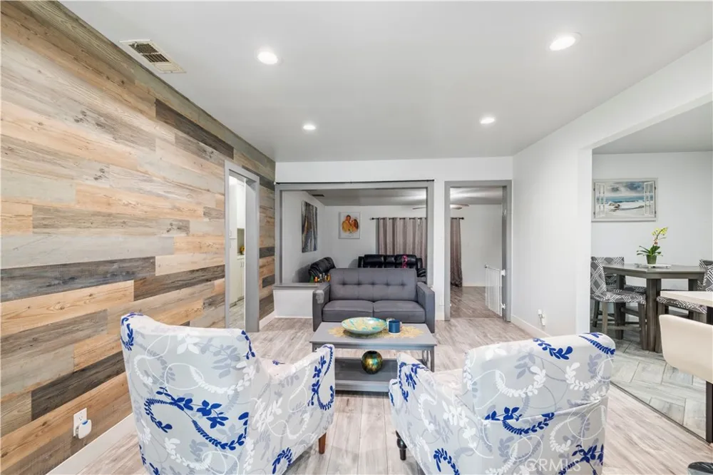 15517 S Denver Gardena, CA 90248