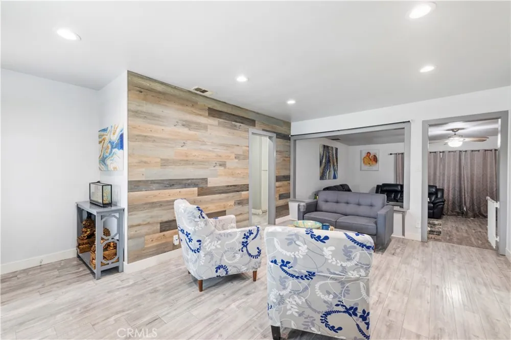 15517 S Denver Gardena, CA 90248