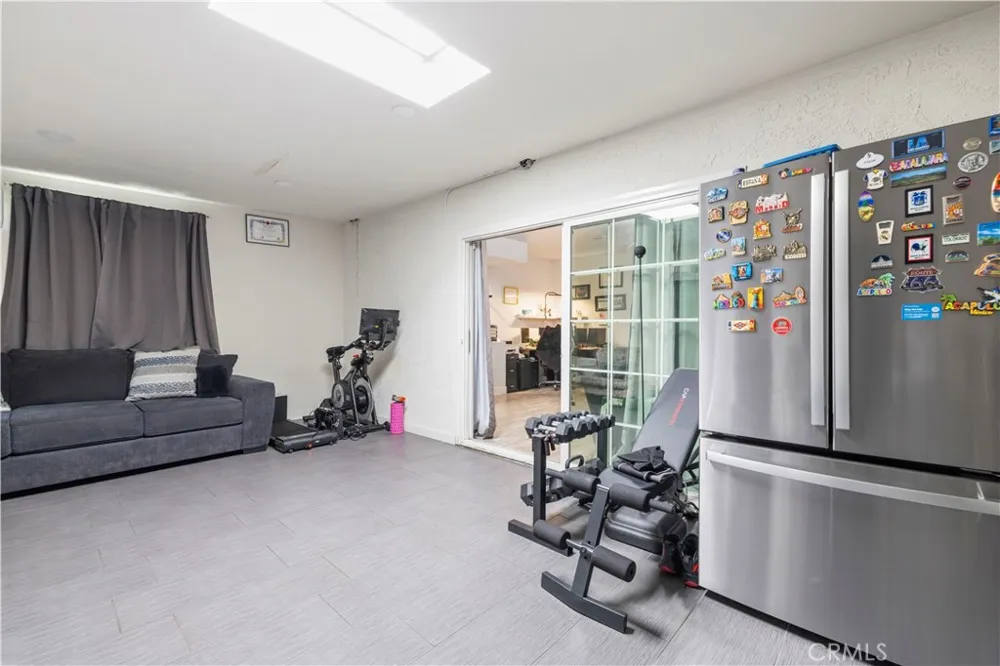 15517 S Denver Gardena, CA 90248