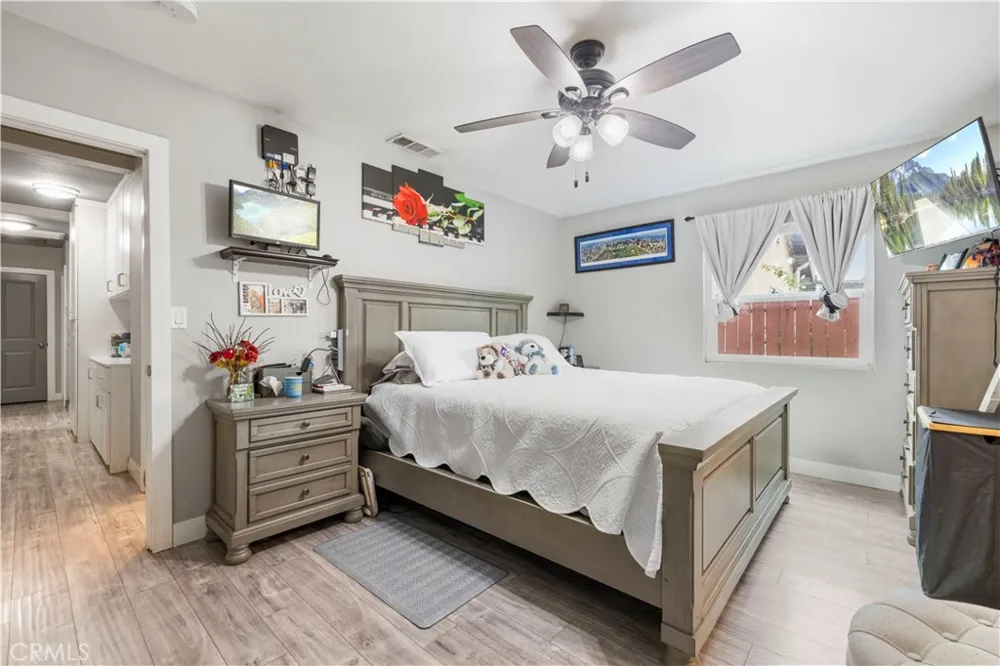 15517 S Denver Gardena, CA 90248