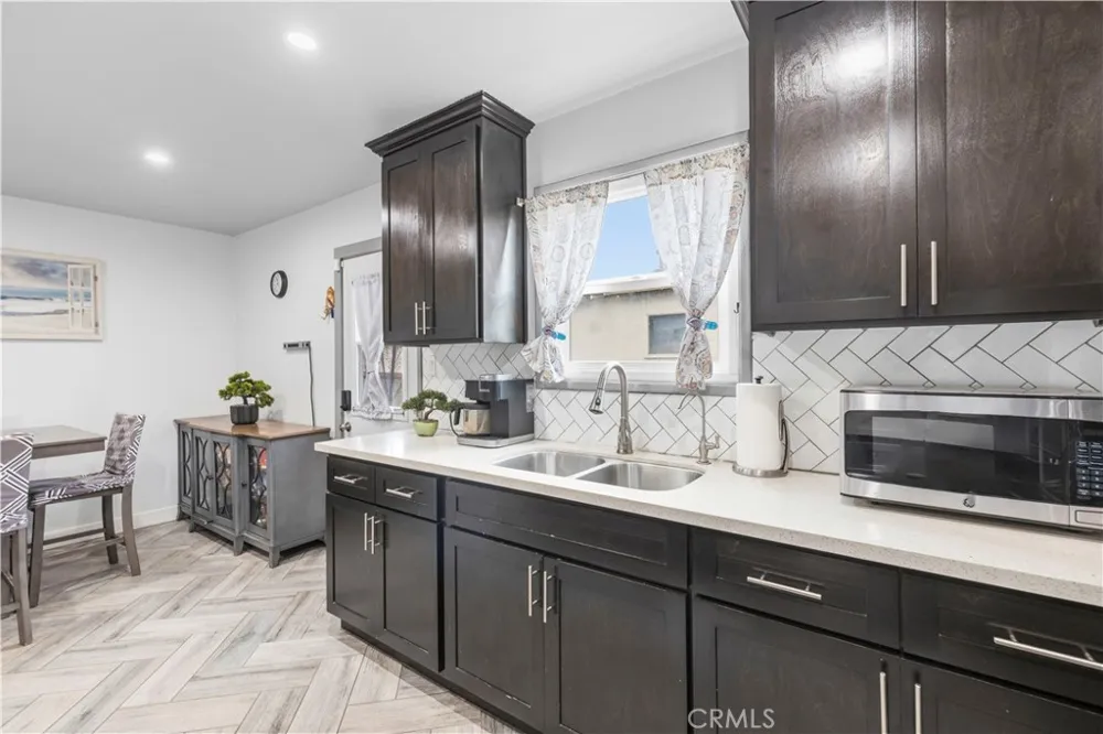 15517 S Denver Gardena, CA 90248