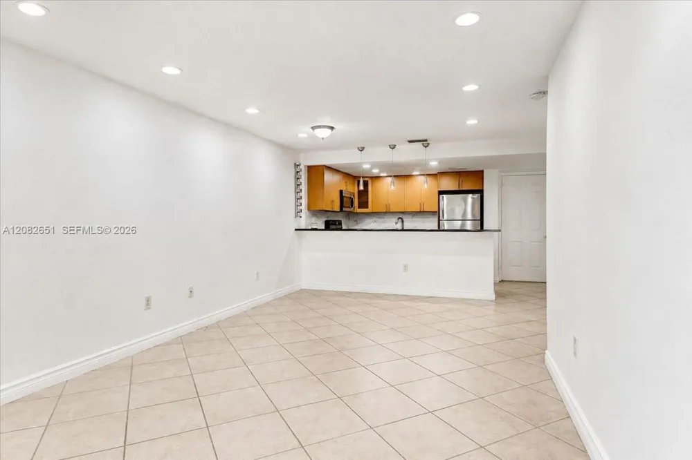 1975 Normandy Dr #303 Miami Beach, FL 33141