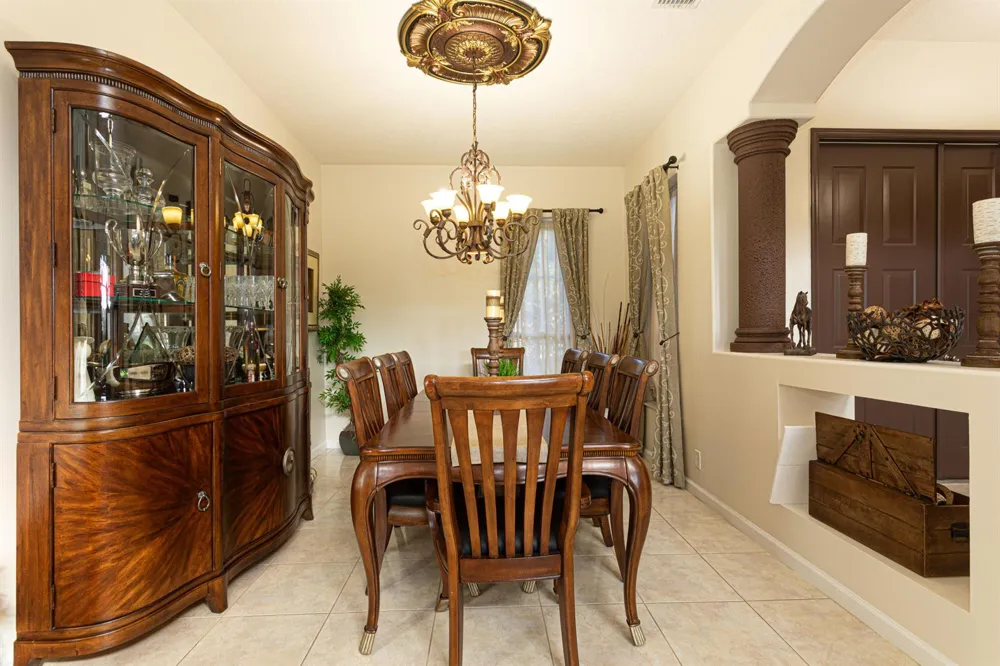 1811 WALDORF DRIVE Royal Palm Beach, FL 33411