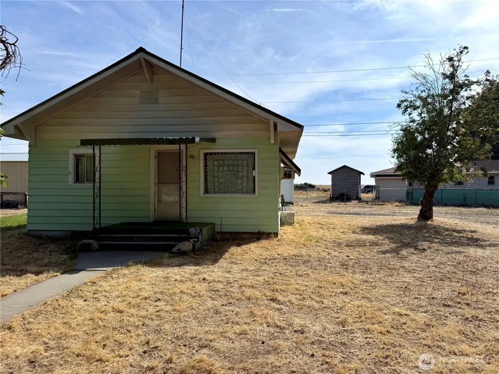 602 SE Trinity Avenue Wilbur, WA 99185