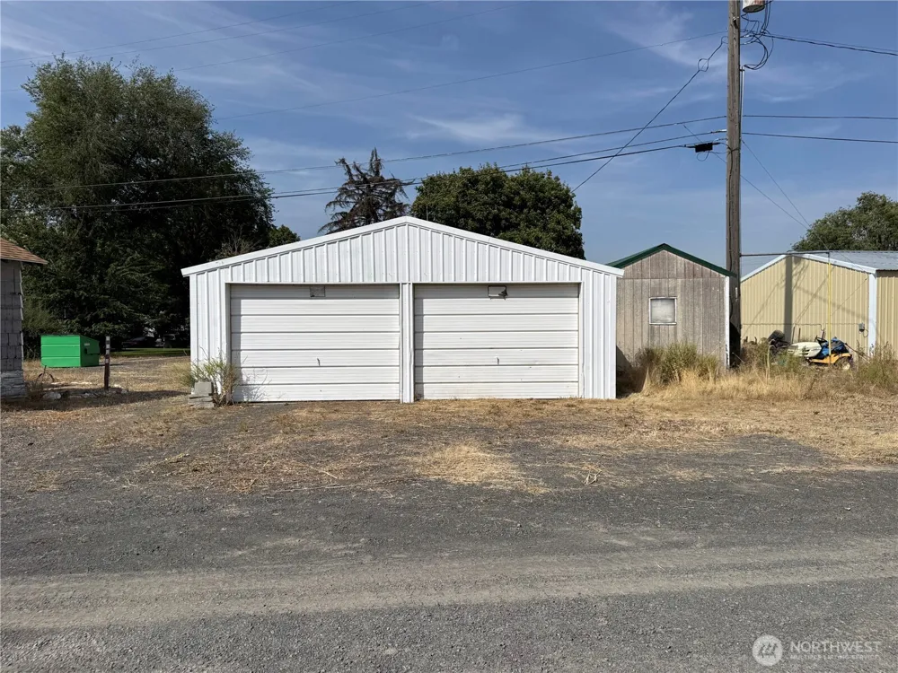 602 SE Trinity Avenue Wilbur, WA 99185