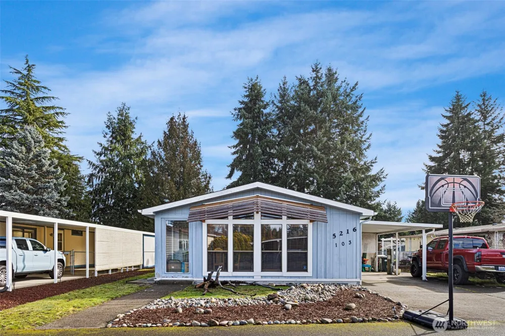 5216 Yakima Lane SE #103 Lacey, WA 98503