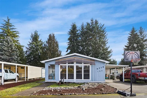 5216 Yakima Lane SE #103