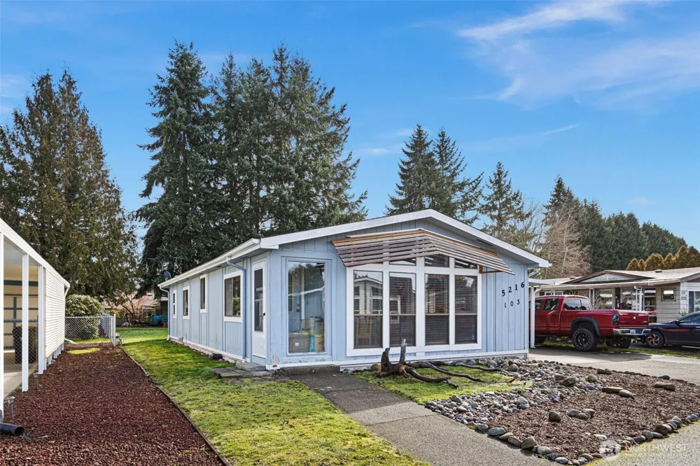 5216 Yakima Lane SE #103 Lacey, WA 98503