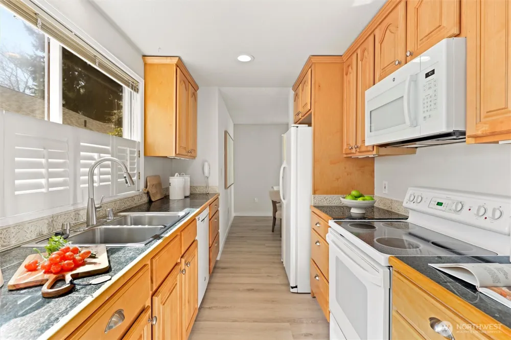 1230 101st Place NE #1230 Bellevue, WA 98004
