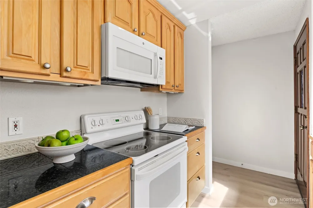 1230 101st Place NE #1230 Bellevue, WA 98004
