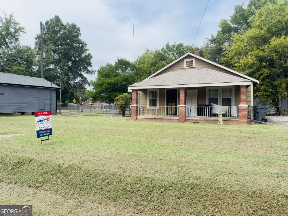 1116 Brooks ST Cedartown, GA 30125