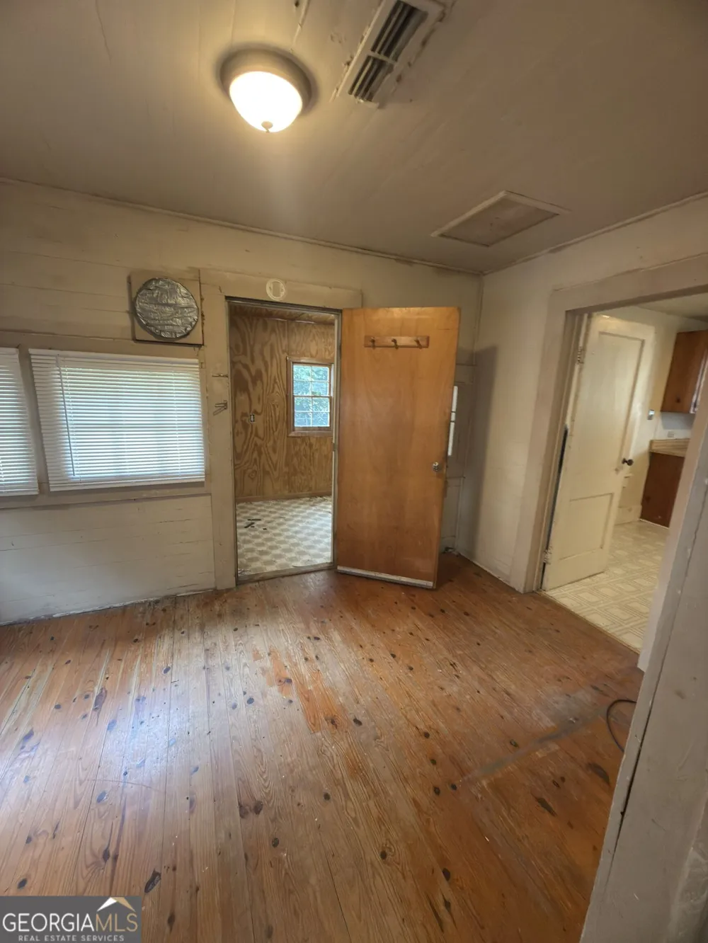 1116 Brooks ST Cedartown, GA 30125