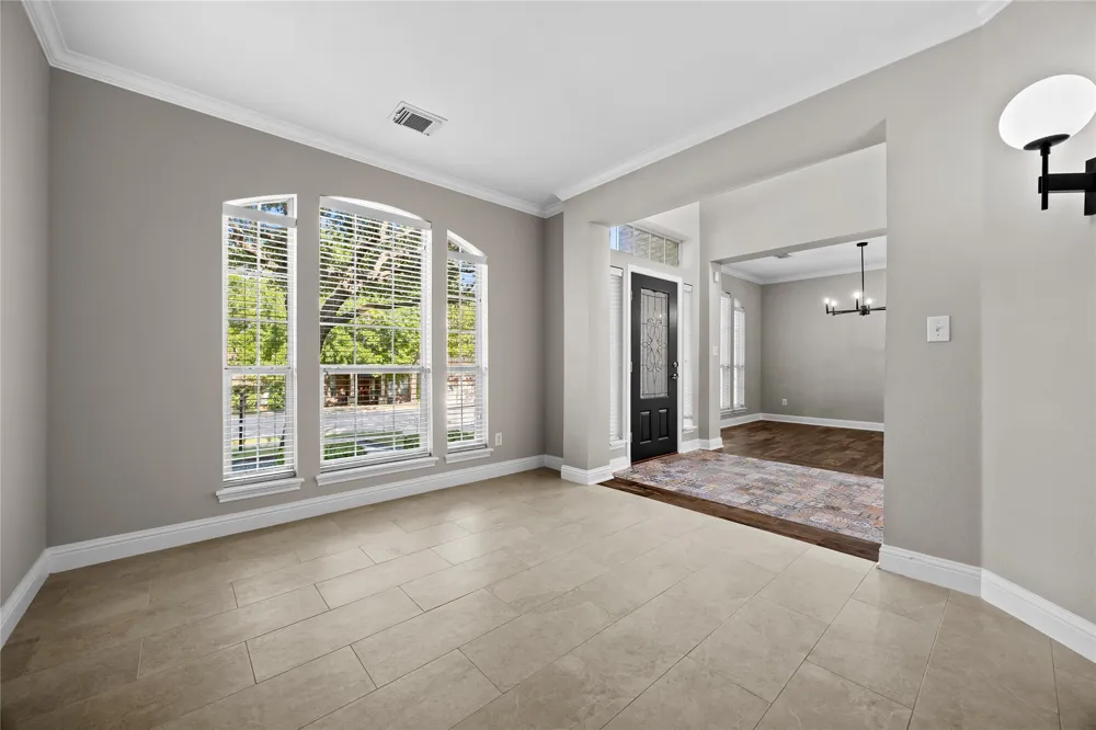 1308 Sawdust Court Austin, TX 78732