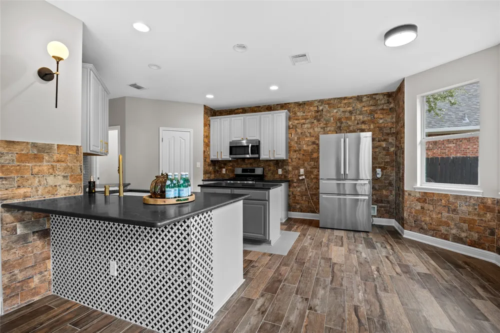1308 Sawdust Court Austin, TX 78732