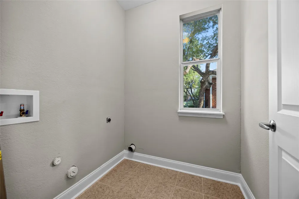1308 Sawdust Court Austin, TX 78732