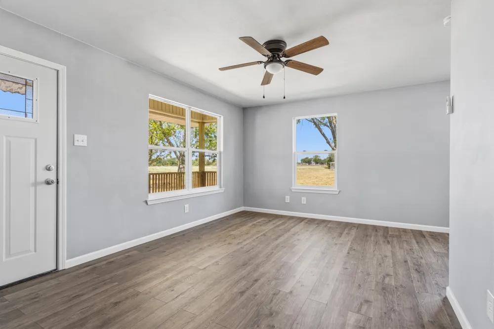 9415 STATE HIGHWAY 50 Ladonia, TX 75449