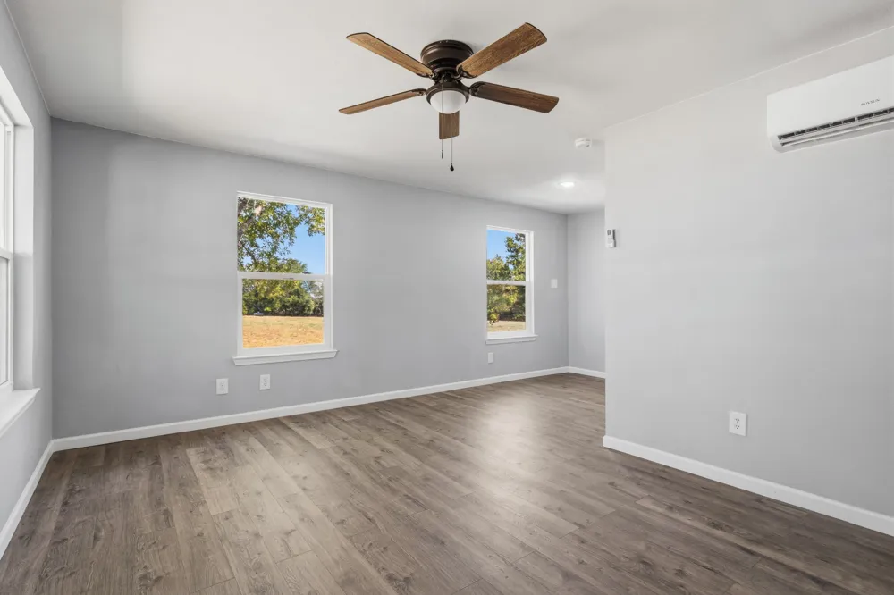 9415 STATE HIGHWAY 50 Ladonia, TX 75449