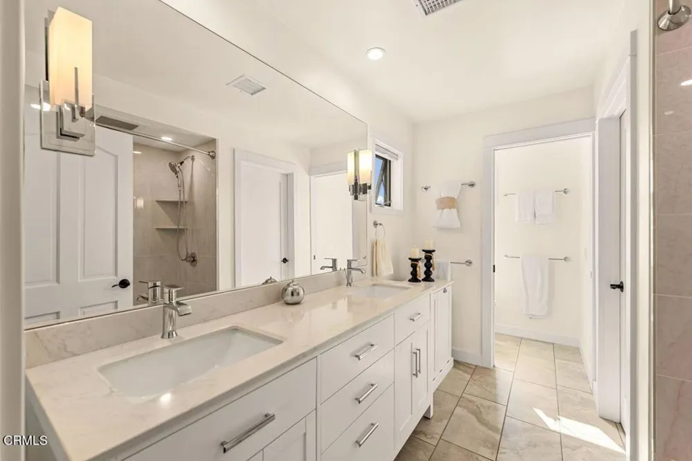 1027 Brockton Lane Ventura, CA 93001