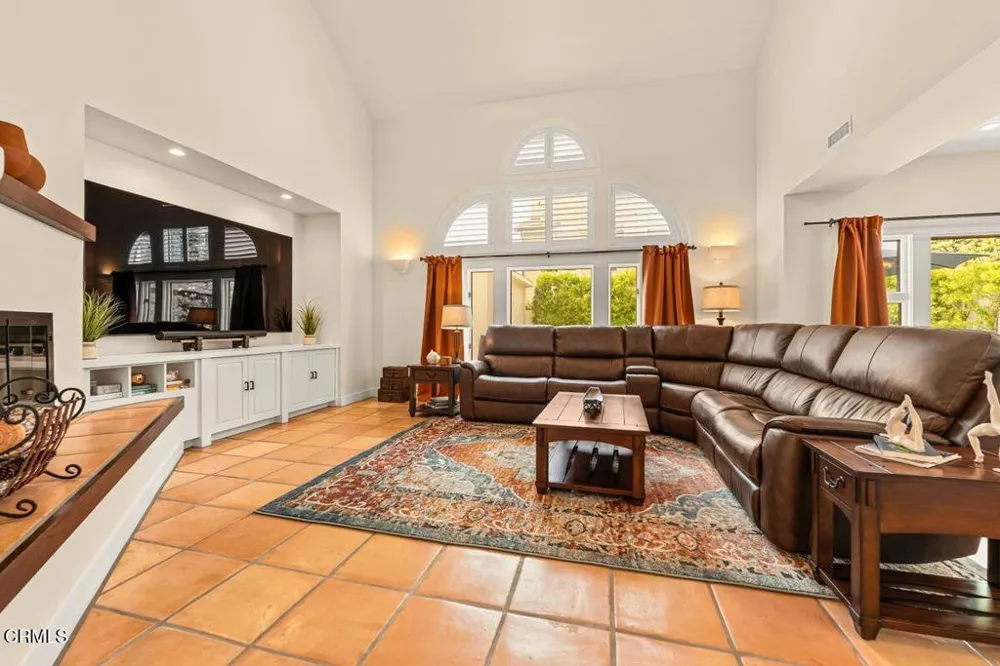 1027 Brockton Lane Ventura, CA 93001