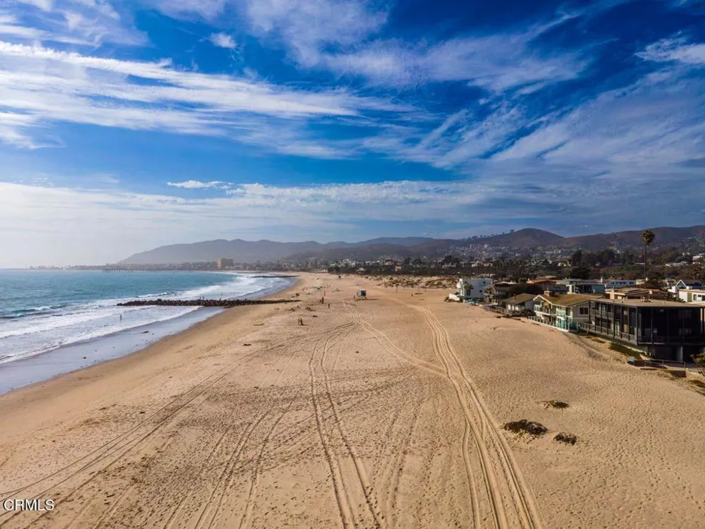1027 Brockton Lane Ventura, CA 93001