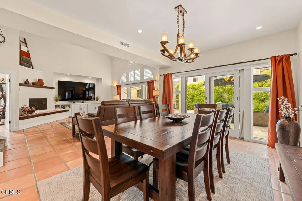 1027 Brockton Lane Ventura, CA 93001