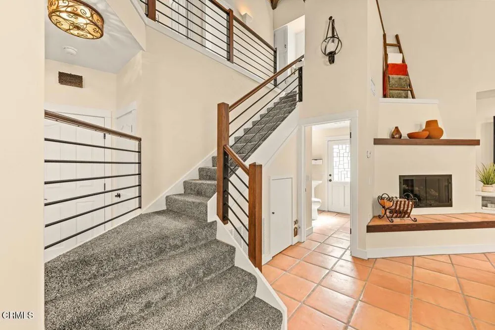 1027 Brockton Lane Ventura, CA 93001