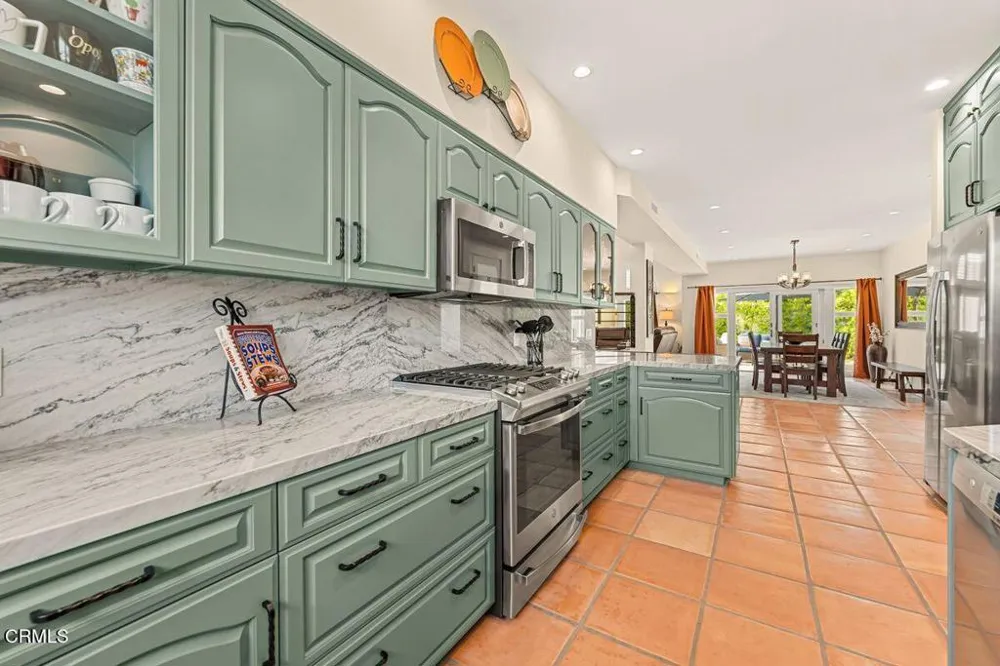 1027 Brockton Lane Ventura, CA 93001