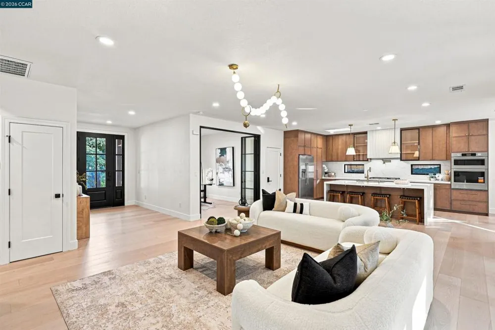 27 Crest Ave Alamo, CA 94507