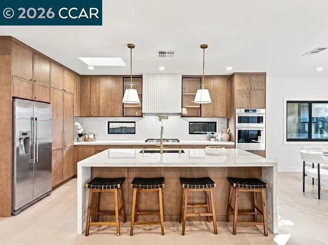 27 Crest Ave Alamo, CA 94507
