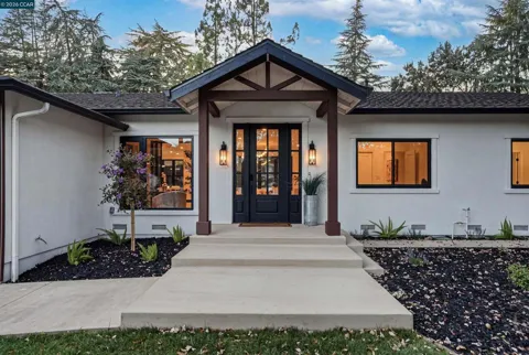 27 Crest Ave