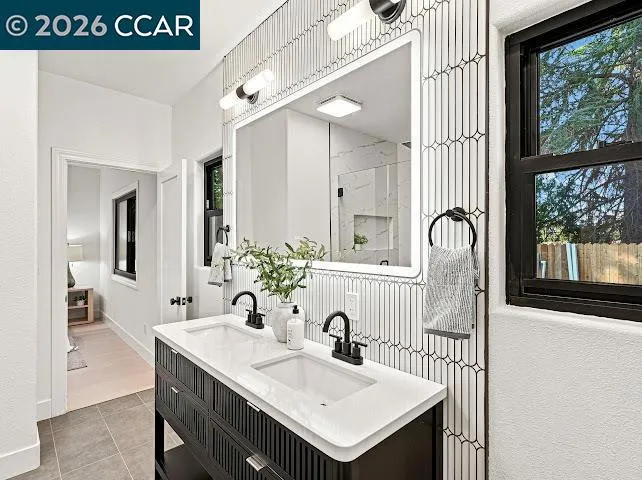 27 Crest Ave Alamo, CA 94507