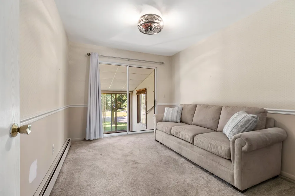 25352 Potomac Drive #7 South Lyon, MI 48178