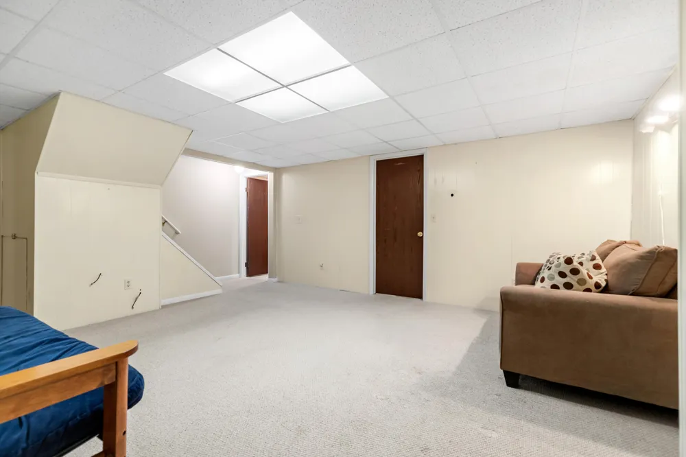 25352 Potomac Drive #7 South Lyon, MI 48178