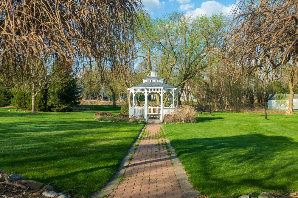 25352 Potomac Drive #7 South Lyon, MI 48178