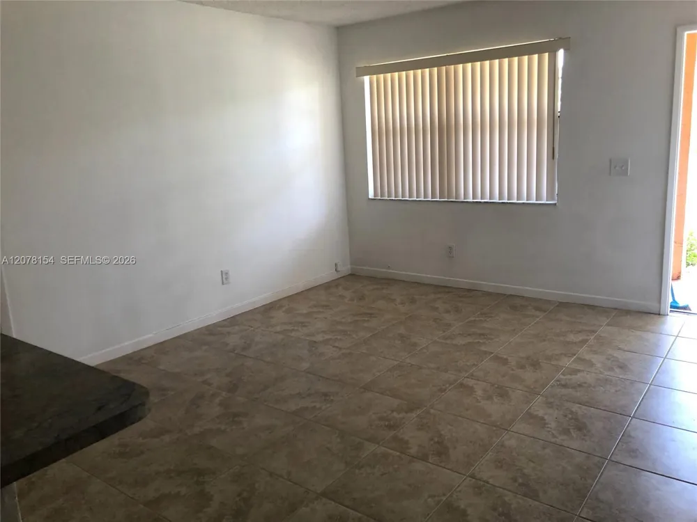 700 NW 103rd Ter #101 Pembroke Pines, FL 33026