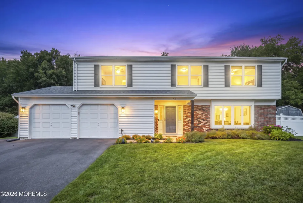 63 Hedgewood Road Howell, NJ 07731