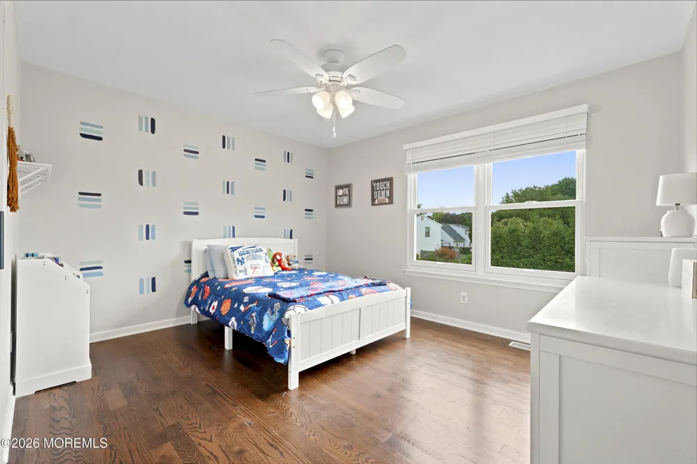 63 Hedgewood Road Howell, NJ 07731