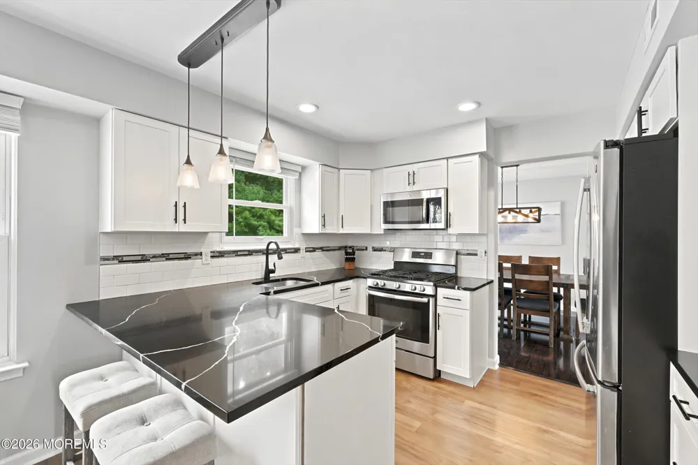 63 Hedgewood Road Howell, NJ 07731