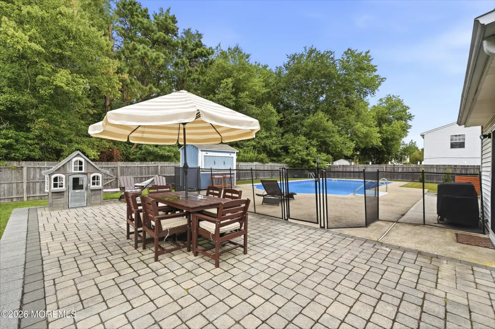 63 Hedgewood Road Howell, NJ 07731