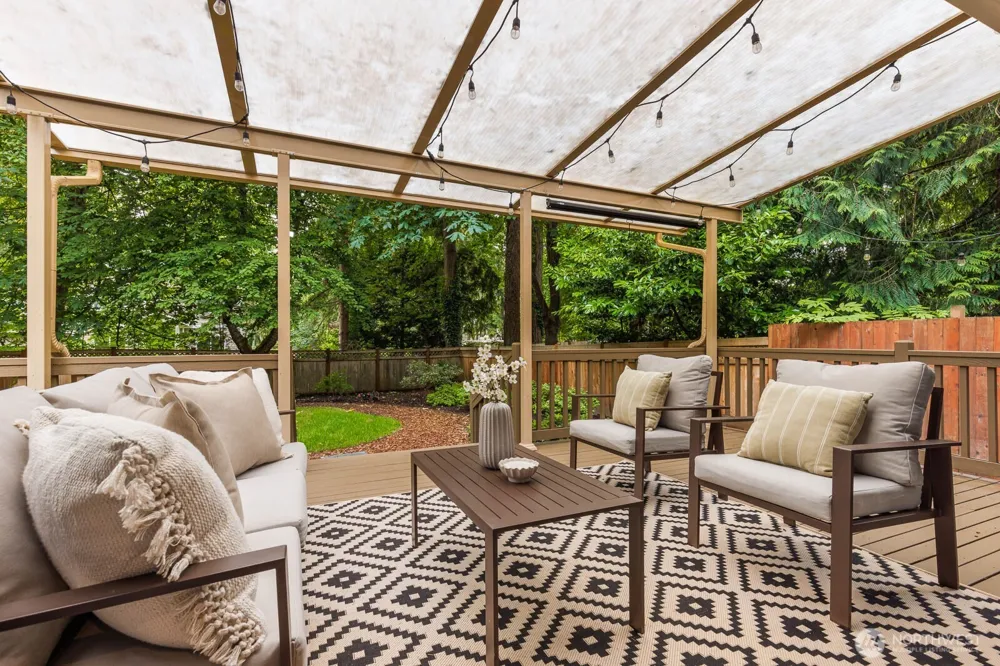 1928 218th Lane SE Sammamish, WA 98075