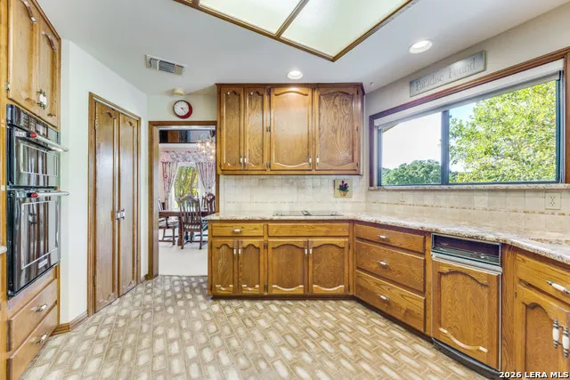 122 Cliffdwellers Path Boerne, TX 78006