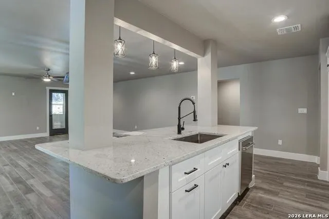 700 Firefly Canyon Lake, TX 78133
