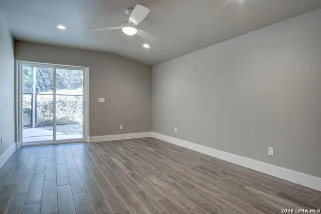 700 Firefly Canyon Lake, TX 78133