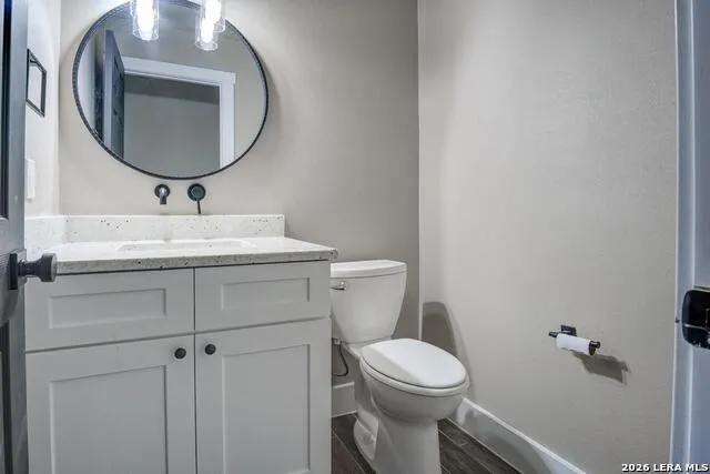 700 Firefly Canyon Lake, TX 78133