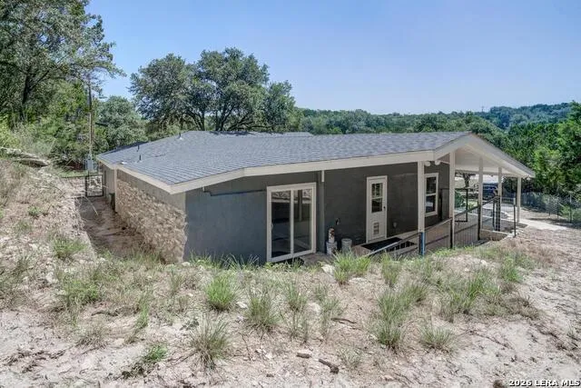 700 Firefly Canyon Lake, TX 78133